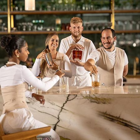 Ette Luxury Hotel & Spa Four Corners Екстериор снимка The bar at the hotel
