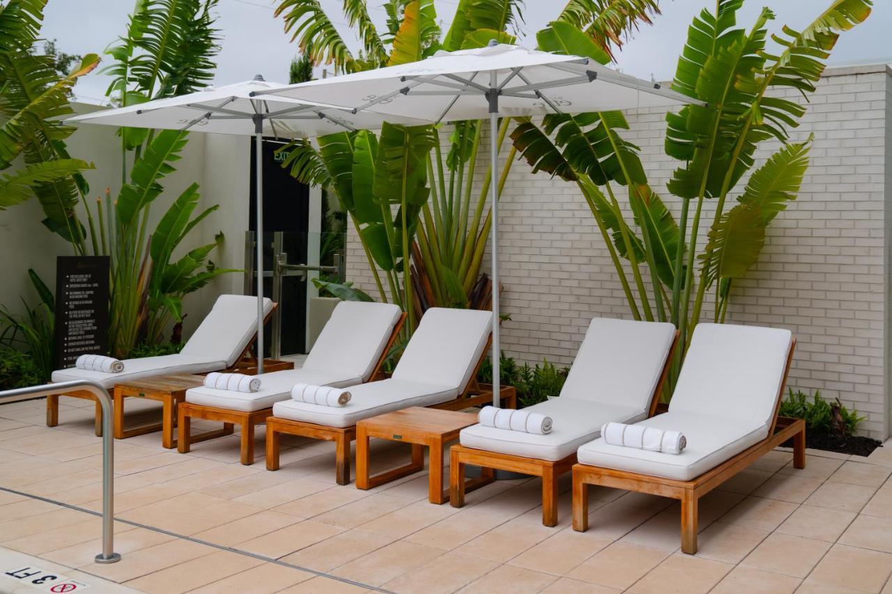 Ette Luxury Hotel & Spa Four Corners Екстериор снимка Sunloungers